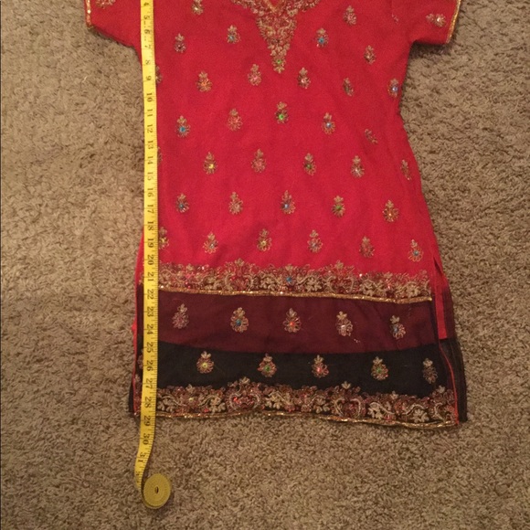 Salwar kameez - Picture 4 of 5